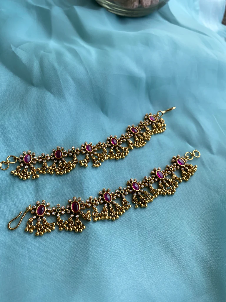 Kemp Pearl Bridal Mattals